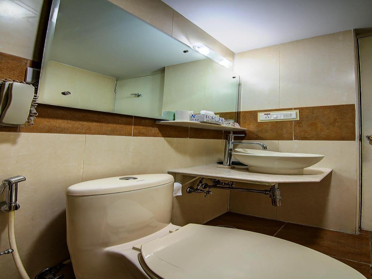 Sai Vishram Business Hotel Kammasandra 外观 照片